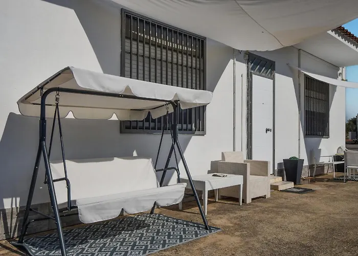 Amazing Home In Comiso